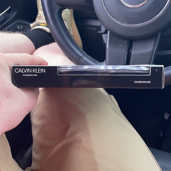 Calvin Klein Statement 1981 Men’s Low Rise Trunk in Black - Picture 5 of 8